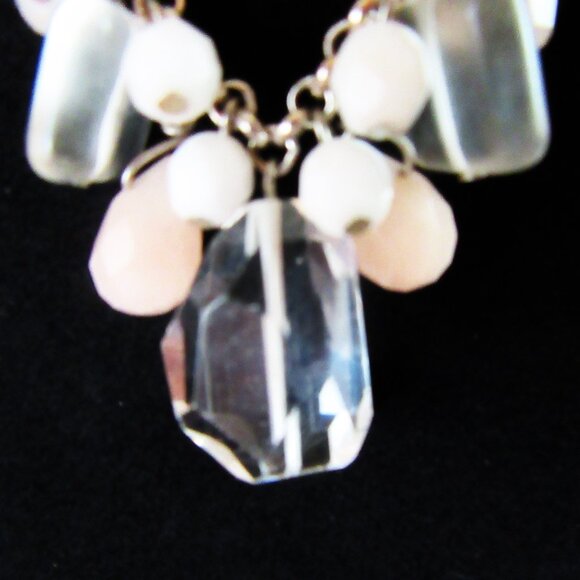 Cluster beaded necklace with white, clear & pink beads - Picture 4 of 5